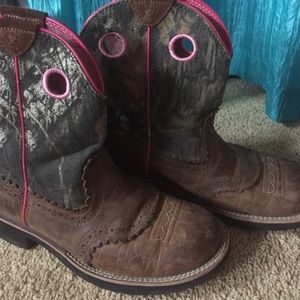 Ariat Cowgirl boots!
