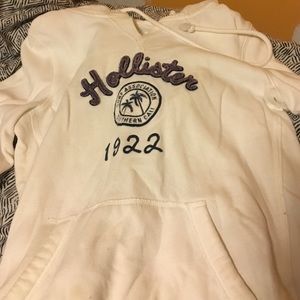 Hollister sweater