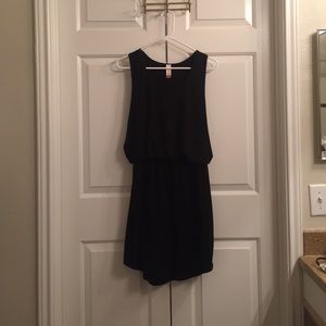 Cute and lightweight black dress