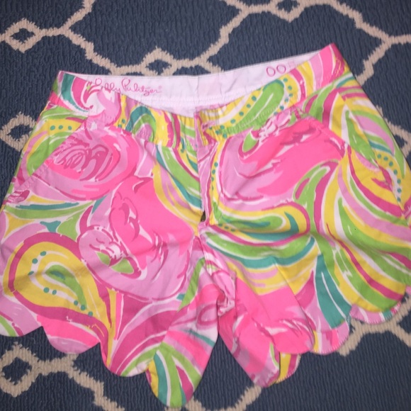 ❌❌TRADE❌❌ Lilly Pulitzer 'The buttercup short'