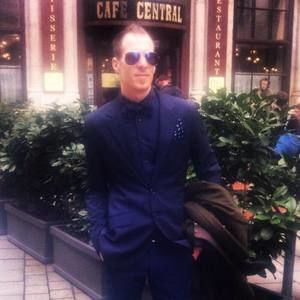 Meet your Posher, Davide