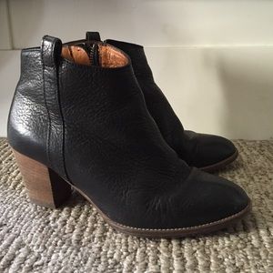 Black leather Billie boots
