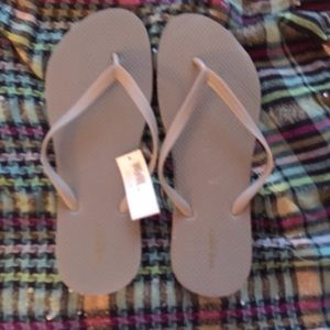 Old navy flip flop