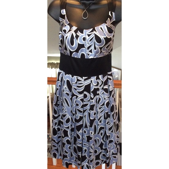 Maggy London Dresses & Skirts - Maggy London Dress