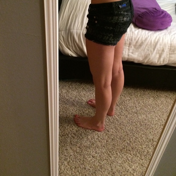 Print Jean Shorts - Picture 2 of 4