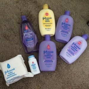 Johnson & Johnson Shampoo, lotion, & body wash