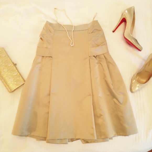 Prada Dresses & Skirts - ⭐️HP!⭐️Prada Silk Skirt