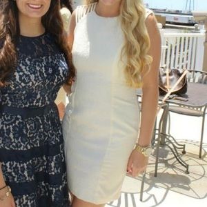 ✨1 ΗOUR SALE✨Cream colored shift dress