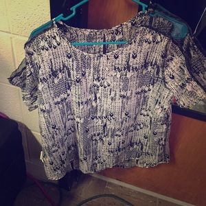 Beautiful top, silky and worn once