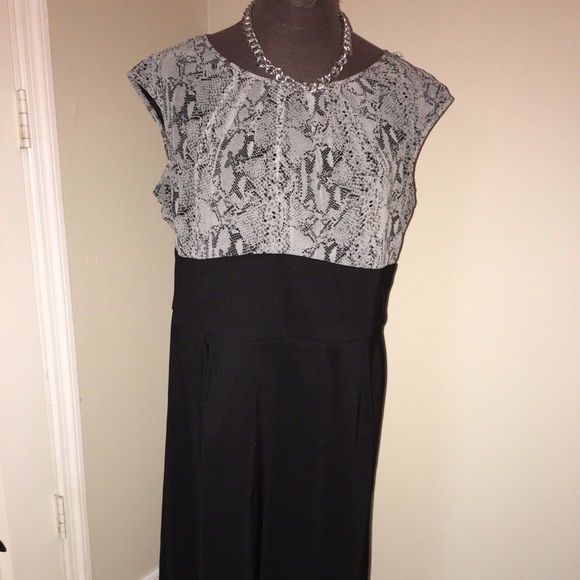 Dress with Nacklace