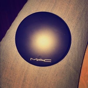Mac face powder