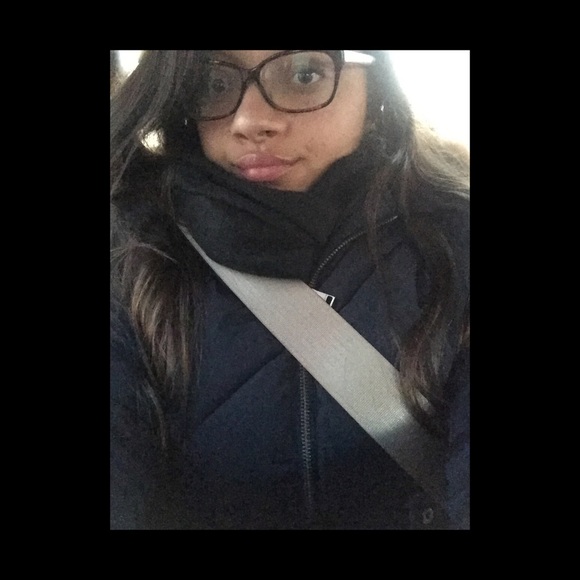 Meet your Posher, Brielle - Picture 1 of 1