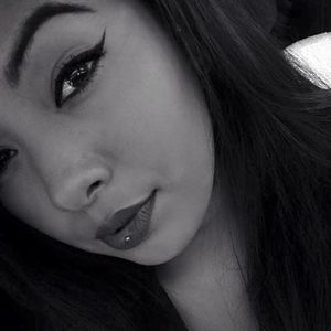 Meet your Posher, Leticia