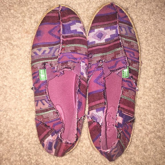 Multi-colored, brand new Sanuks