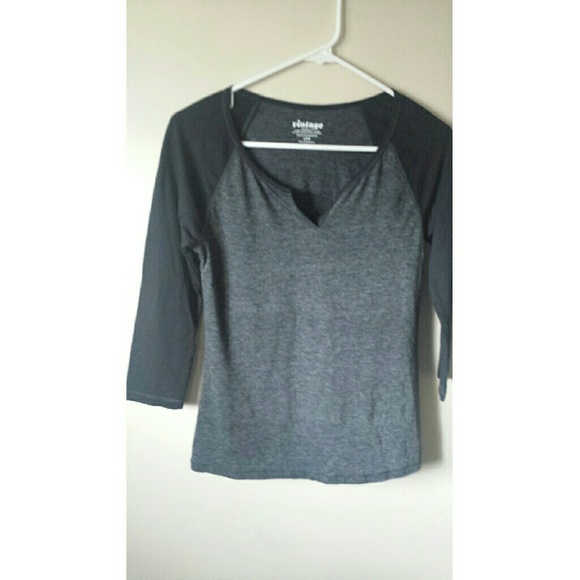 Old Navy Tops - Mini V-neck Baseball Tee
