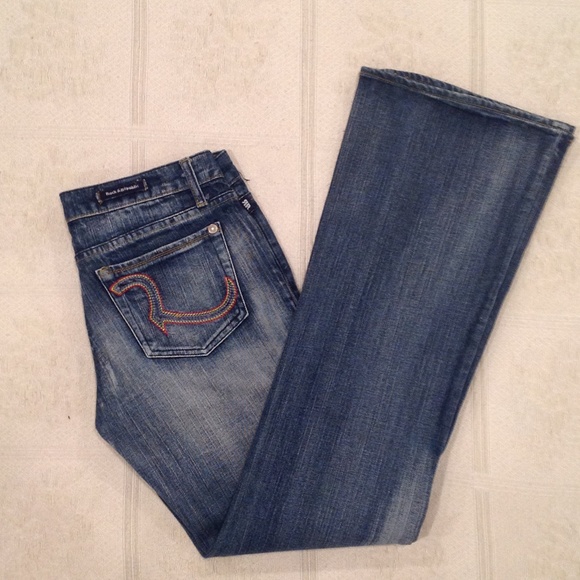 ROCK & REPUBLIC JEANS