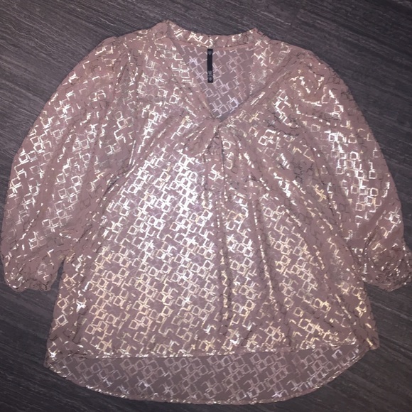 Quarter sleeve blouse