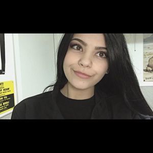 Meet your Posher, Hunter