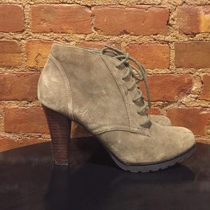 Size 8 Olive Green Suede Lace-up Booties