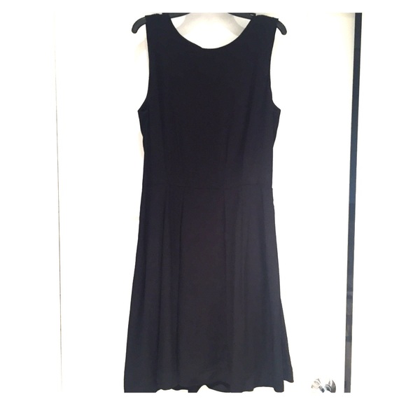 Tinley Road Black Shift Dress