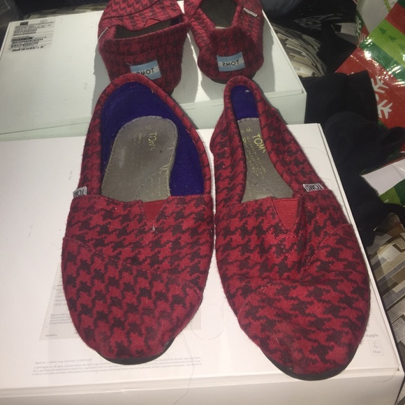 toms