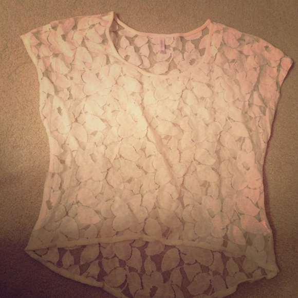lace cap sleeved shirt