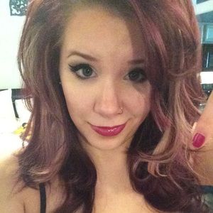 Meet your Posher, Alexandra