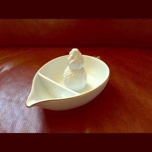 Pineapple Juicer or Accessory Holder