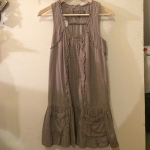 This is a perfect dress for the upcoming summer!