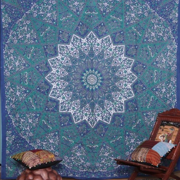 Brandy Melville Other - Blue tapestry