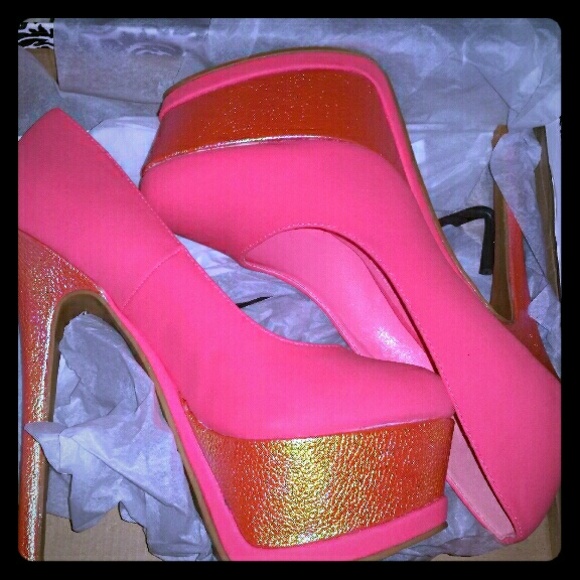 Shoe Republic Hot Pink Heels