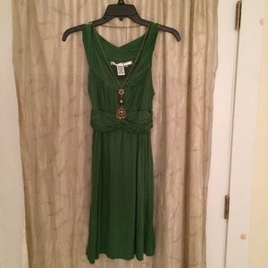 🌷Sale🌷 MAX STUDIO Adorable green dress!