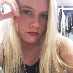 Meet your Posher, Mackenzie