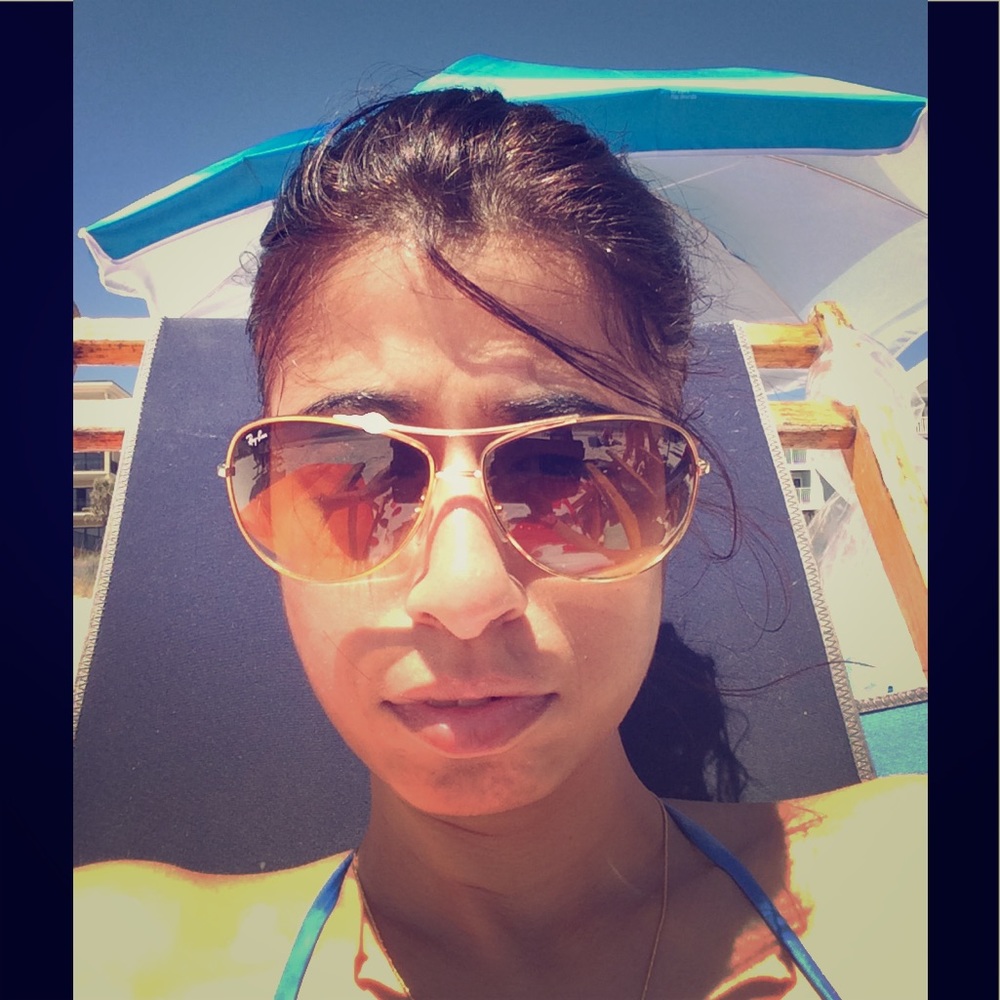 Meet your Posher, Sonali