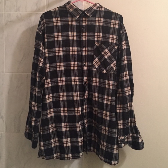 BRANDY MELVILLE Oversized Plaid Button Down Shirt