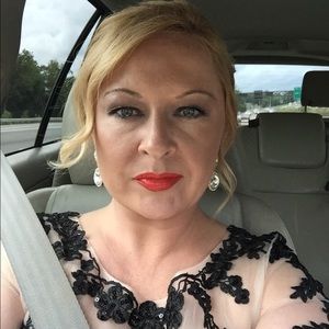 Meet your Posher, Aneta