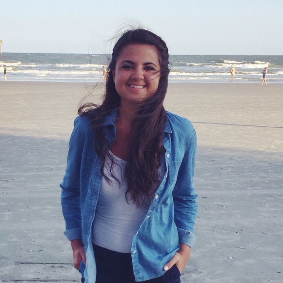 Meet the Posher, Leah! - Picture 2 of 4