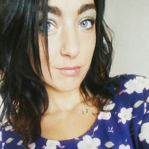 Meet your Posher, Lynzee