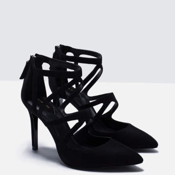 crossover court shoes