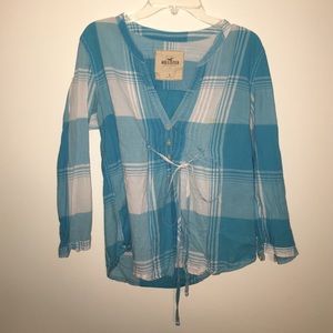 blue and white hollister 3/4 sleeve top