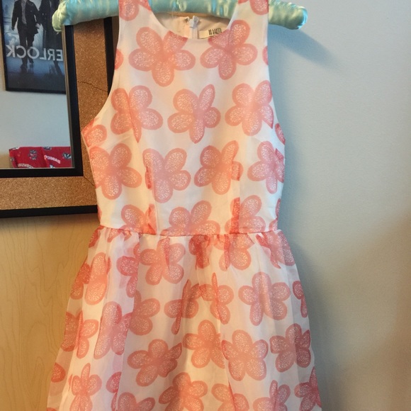 BB Dakota Dress. Only worn once. Like new.