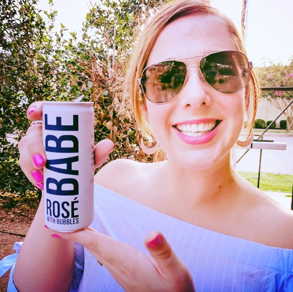 Meet your Posher, Kim - Picture 1 of 2