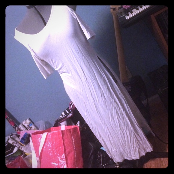 White split sides cute out tunic NWOT