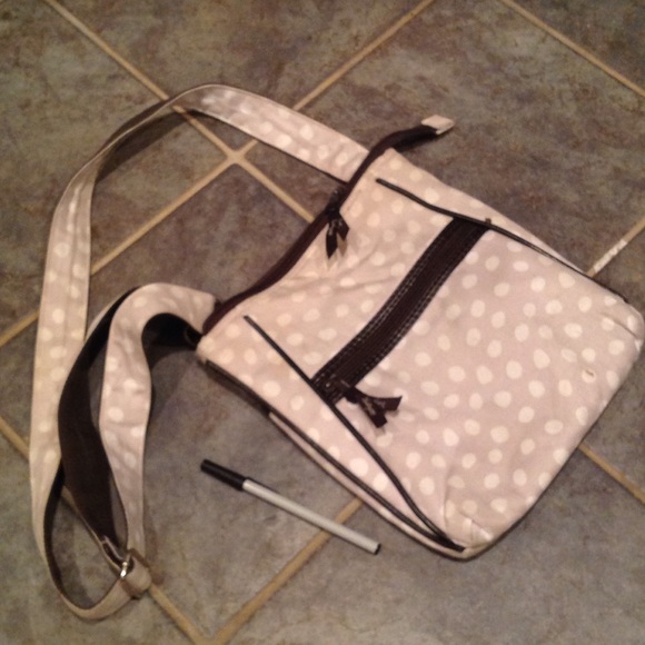 Purse. - Picture 1 of 2