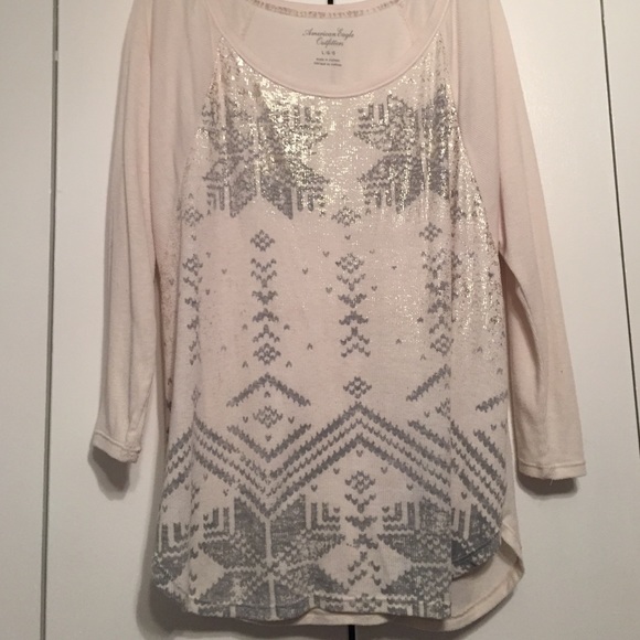 American Eagle Outfitters Tops - ❗️CLEARANCE❗️American Eagle Snowflake Top