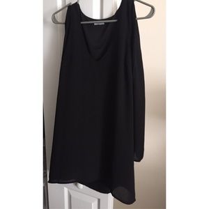 Black. Size M - Tobi Dress