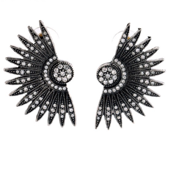 Eliza Stud Earrings