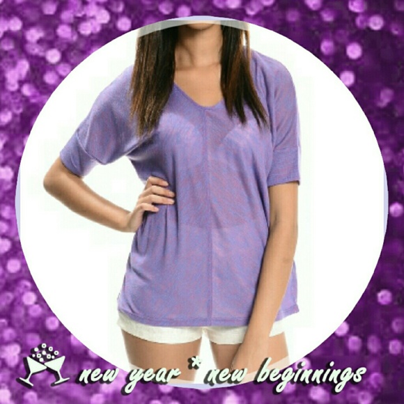 FLASH SALE! ZIPPERED BACK BASIC TOP