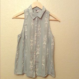 Volcom sleeveless collared top