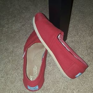 Red toms